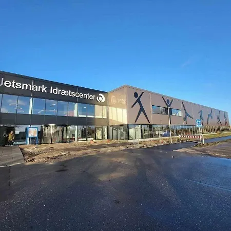 Hostal Jetsmark Idraetscenter *